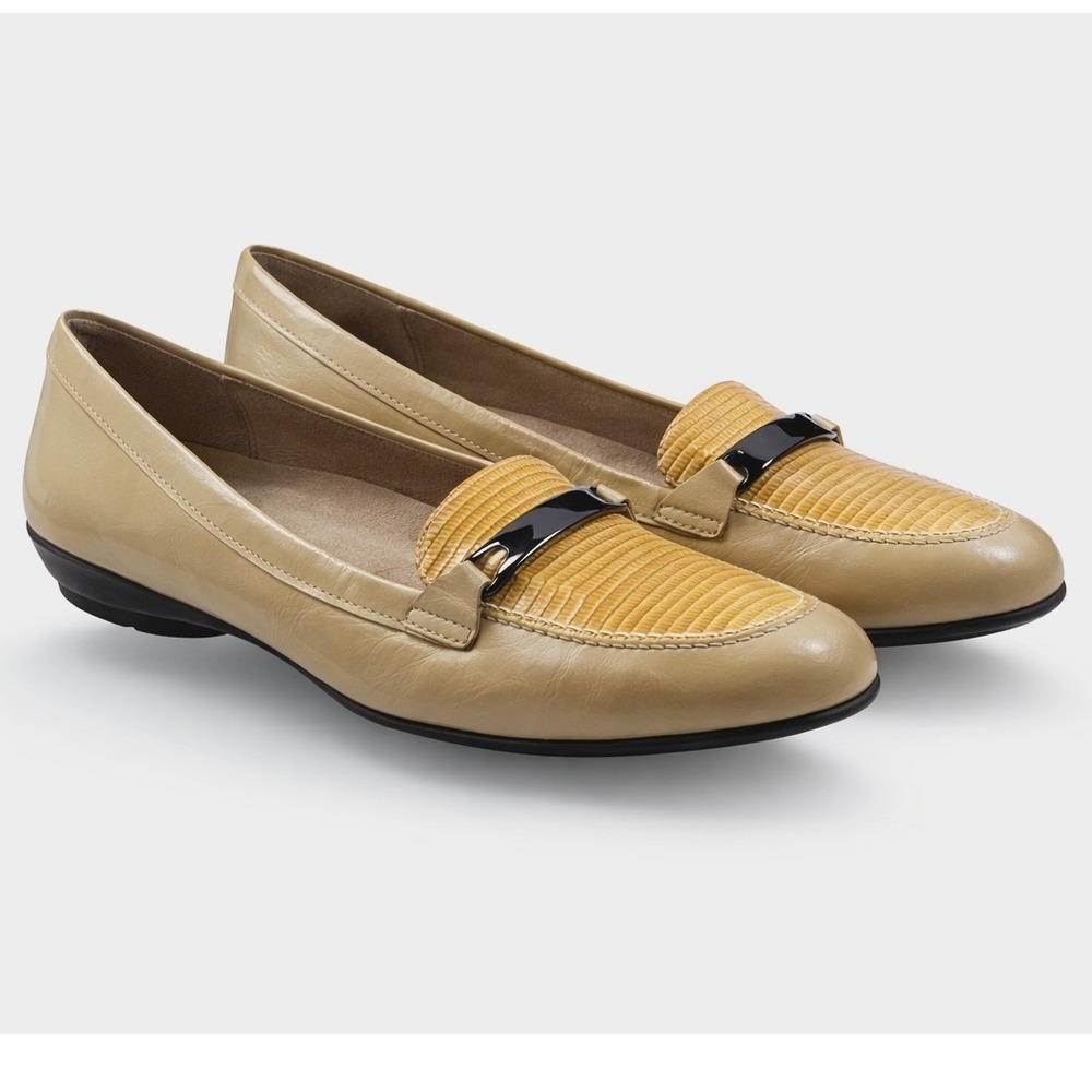 Munro American Tan Leather Lizard Embossed Bit Loafers Comfort Shoes Womens 8.5